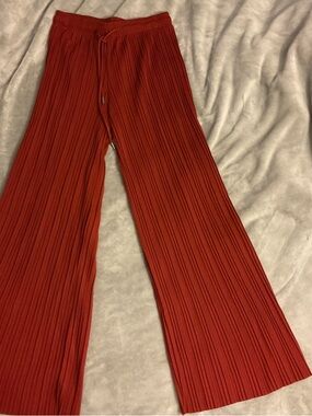 Wide Leg Pleated Knit Pants - Rust Red
